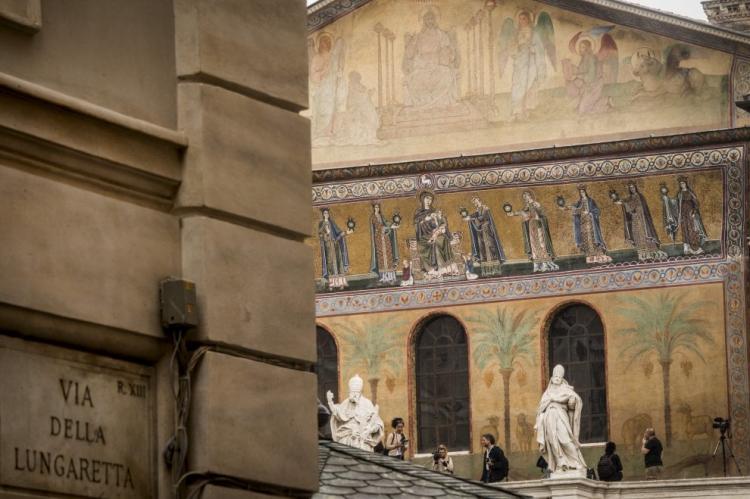 Grande festa per il restauro della facciata di Santa Maria in Trastevere